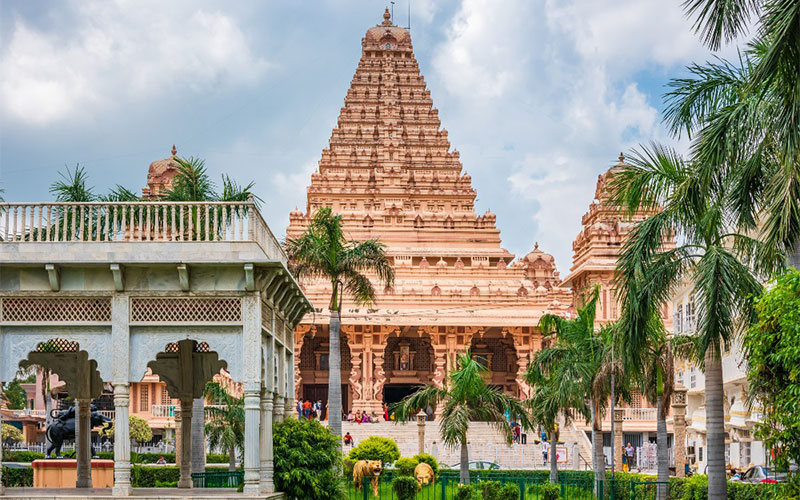 Chhatarpur Mandir Temple